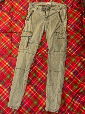 Zara Women Slim Cargo Skinny Jeans in Olive Green